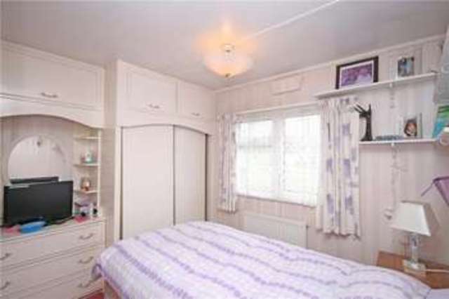  Image of 2 bedroom Bungalow for sale in Avenue Two Meadowlands Addlestone KT15 at Meadowlands Addlestone Addlestone, KT15 2QZ