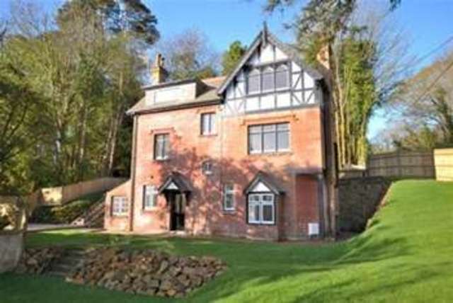  Image of 3 bedroom Detached house to rent in Heathfield Road Burwash Etchingham TN19 at Burwash, TN19 7LF