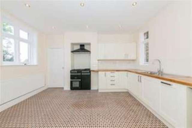  Image of 3 bedroom Detached house to rent in Heathfield Road Burwash Etchingham TN19 at Burwash, TN19 7LF