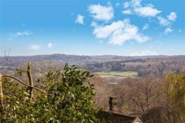  Image of 3 bedroom Detached house to rent in Heathfield Road Burwash Etchingham TN19 at Burwash, TN19 7LF