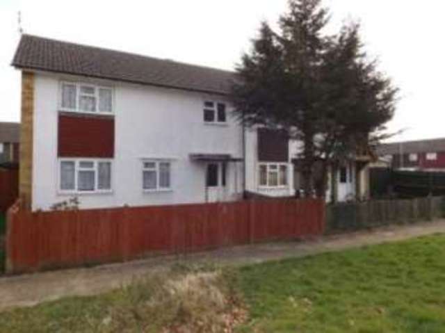  Image of 4 bedroom Semi-Detached house for sale in Badlesmere Close Ashford TN23 at Ashford Kent Kingsnorth, TN23 5TA