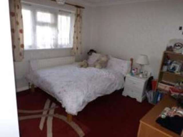  Image of 4 bedroom Semi-Detached house for sale in Badlesmere Close Ashford TN23 at Ashford Kent Kingsnorth, TN23 5TA