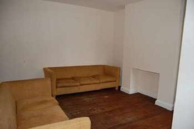  Image of 6 bedroom House Share to rent in Balfour Road Nottingham NG7 at Lenton Bristol Lenton, NG7 1NY