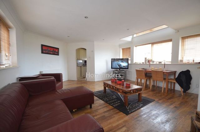  Image of 1 bedroom Flat to rent in Barge House Road London E16 at Barge House Road  London, E16 2NW