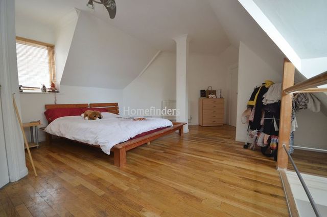  Image of 1 bedroom Flat to rent in Barge House Road London E16 at Barge House Road  London, E16 2NW