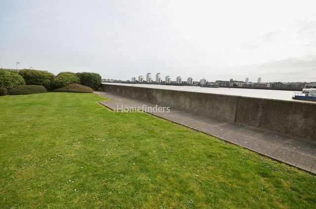  Image of 1 bedroom Flat to rent in Barge House Road London E16 at Barge House Road  London, E16 2NW
