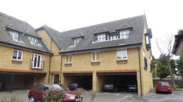  Image of 2 bedroom Flat for sale in Barnstaple Road Southend-on-Sea SS1 at Thorpe Bay Southend Thorpe Bay, SS1 3QH