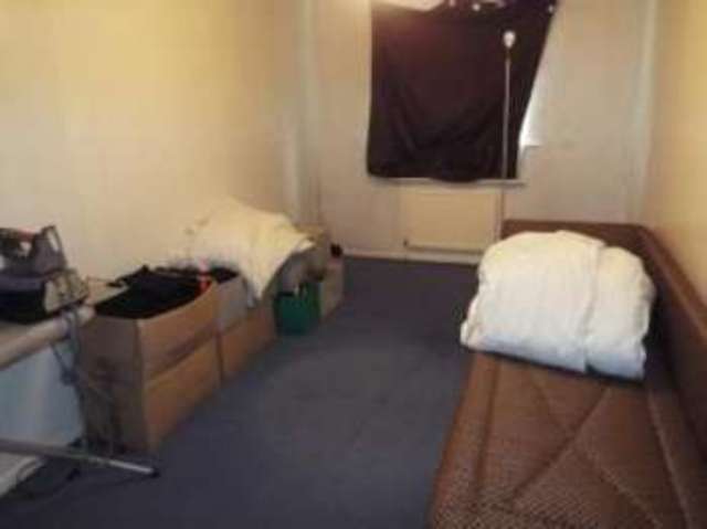  Image of 1 bedroom Flat for sale in Barwell Road Birmingham B9 at Barwell Road Birmingham Great Heath, B9 4LB