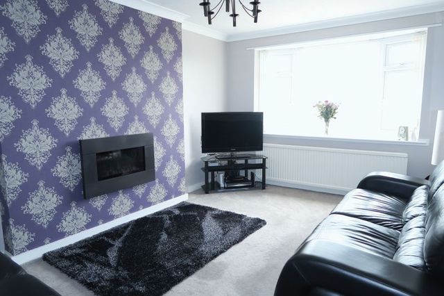 Image of 3 bedroom Detached house for sale in Batley Road Tingley Wakefield WF3 at Batley Road Tingley Wakefield, WF3 1HE