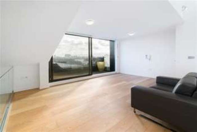  Image of 2 bedroom Flat to rent in Great West Road London W6 at London, W6 9AG
