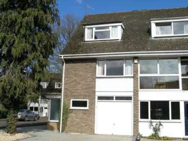  Image of 3 bedroom Semi-Detached house for sale in Beaufort Gardens Marlow SL7 at Beaufort Gardens  Marlow, SL7 1EL