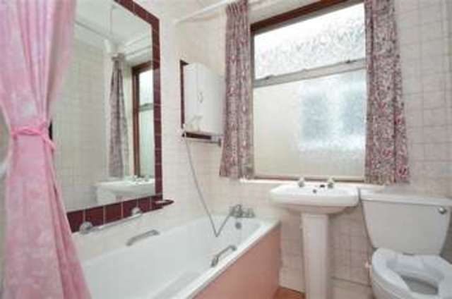  Image of 3 bedroom Bungalow for sale in Bedford Gardens Hornchurch RM12 at Hornchurch Essex Hornchurch, RM12 4NJ