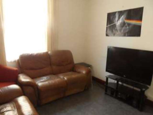  Image of 6 bedroom Semi-Detached house to rent in Beechley Road Wrexham LL13 at Beechley Road  Wrexham, LL13 7BA