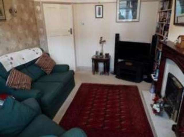  Image of 3 bedroom Semi-Detached house for sale in Beechwood Road Leagrave Luton LU4 at Luton Bedfordshire Leagrave, LU4 9RA
