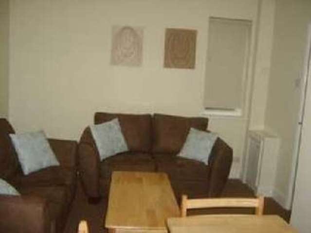  Image of 4 bedroom House Share to rent in Beeston Road Nottingham NG7 at Dunkirk Bristol Dunkirk, NG7 2JQ