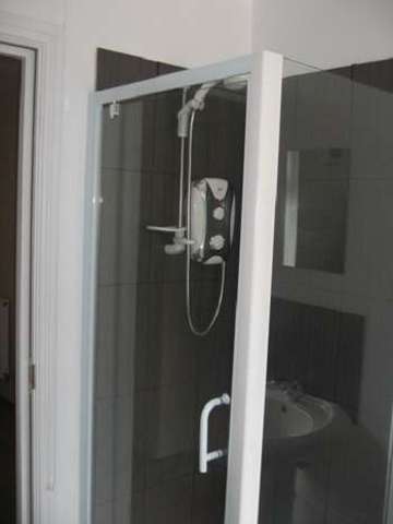  Image of 6 bedroom House Share to rent in Beeston Road Nottingham NG7 at Dunkirk Bristol Dunkirk, NG7 2JQ