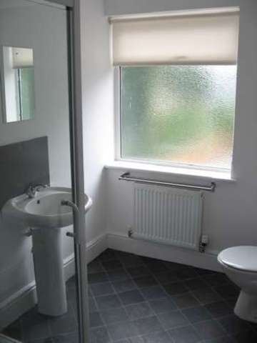 Image of 7 bedroom House Share to rent in Beeston Road Nottingham NG7 at Dunkirk Bristol Dunkirk, NG7 2JQ