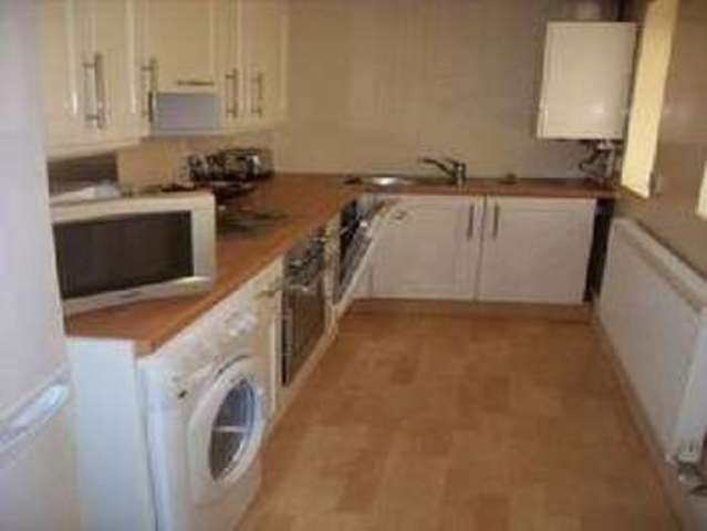  Image of 4 bedroom House Share to rent in Beeston Road Nottingham NG7 at Dunkirk Bristol Dunkirk, NG7 2JS
