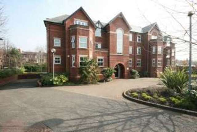  Image of 2 bedroom Apartment to rent in Brown Street Hale Altrincham WA14 at Altrincham, WA14 2ET