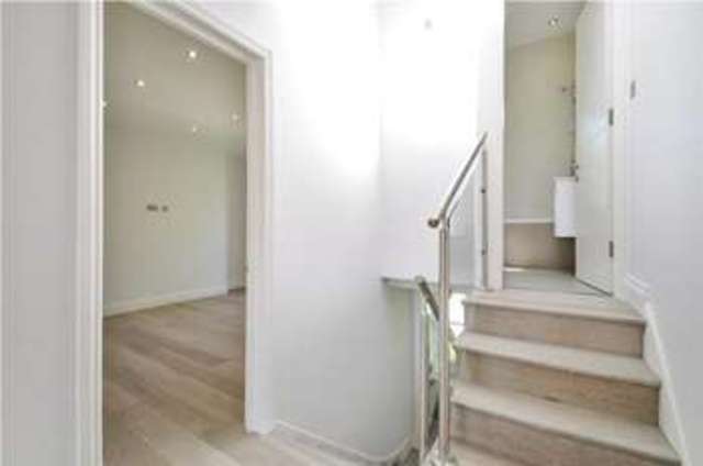  Image of 3 bedroom Flat to rent in Belsize Road London NW6 at Maida Vale London South Hampstead, NW6 4BH