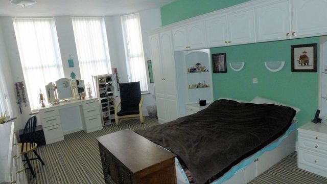  Image of 5 bedroom Semi-Detached house for sale in Bent Lane Prestwich Manchester M25 at Bent Lane  Prestwich, M25 1DL