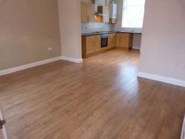  Image of 2 bedroom Terraced house to rent in Beresford Street Oldham OL4 at Beresford Street  Oldham, OL4 2DT