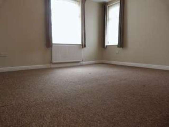  Image of 2 bedroom Terraced house to rent in Beresford Street Oldham OL4 at Beresford Street  Oldham, OL4 2DT