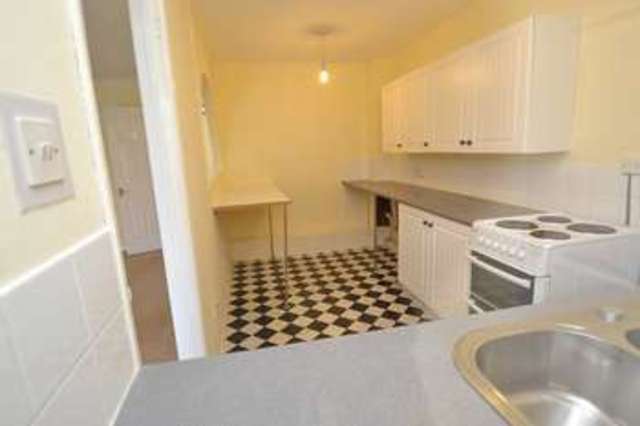  Image of 2 bedroom Flat for sale in Bracken Crescent Fair Oak Eastleigh SO50 at Bishopstoke  Eastleigh, SO50 8ND