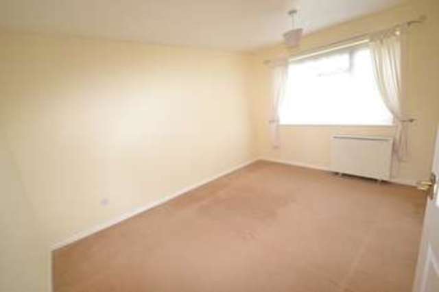  Image of 2 bedroom Flat for sale in Bracken Crescent Fair Oak Eastleigh SO50 at Bishopstoke  Eastleigh, SO50 8ND