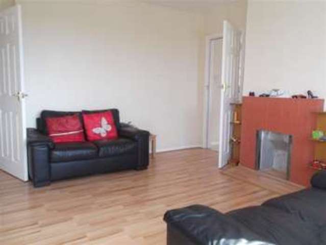  Image of 3 bedroom Semi-Detached house for sale in Boardman Avenue London E4 at Chingford London Chingford, E4 7QB