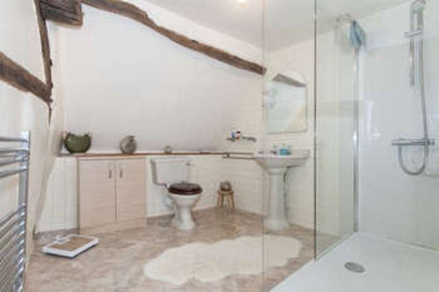  Image of 4 bedroom Detached house for sale in Bondgate Castle Donington Derby DE74 at Castle Donington Castle Donington Derbyshire, DE74 2NS