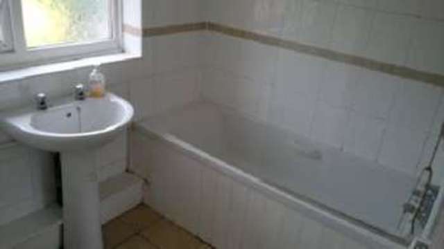  Image of 4 bedroom House Share to rent in Brailsford Road Nottingham NG7 at Dunkirk Bristol Dunkirk, NG7 2JU