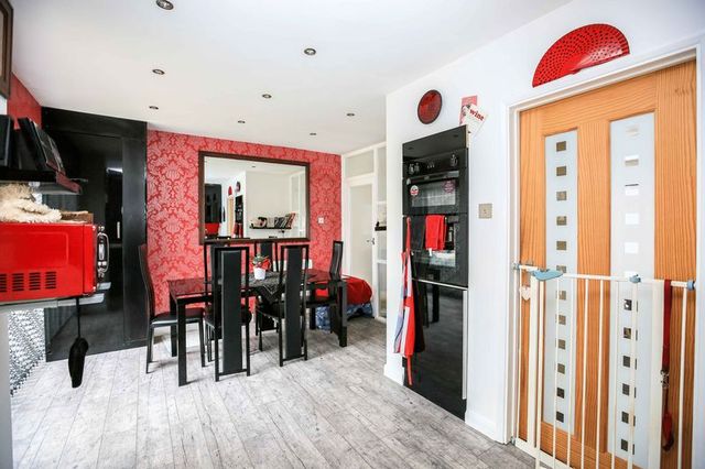  Image of 3 bedroom Terraced house for sale in Bramble Road Eastwood Leigh-on-Sea SS9 at Bramble Road  Leigh-On-Sea, SS9 5HB