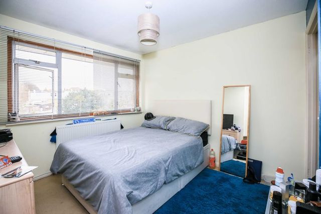  Image of 3 bedroom Terraced house for sale in Bramble Road Eastwood Leigh-on-Sea SS9 at Bramble Road  Leigh-On-Sea, SS9 5HB
