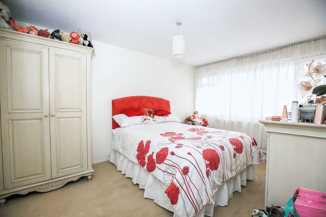  Image of 3 bedroom Terraced house for sale in Bramble Road Eastwood Leigh-on-Sea SS9 at Bramble Road  Leigh-On-Sea, SS9 5HB