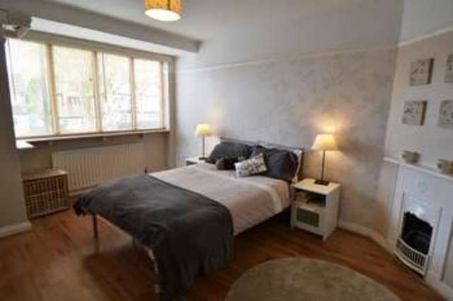  Image of 3 bedroom Property to rent in Brandwood Road Kings Heath Birmingham B14 at Brandwood Road Kings Heath Birmingham, B14 6BX