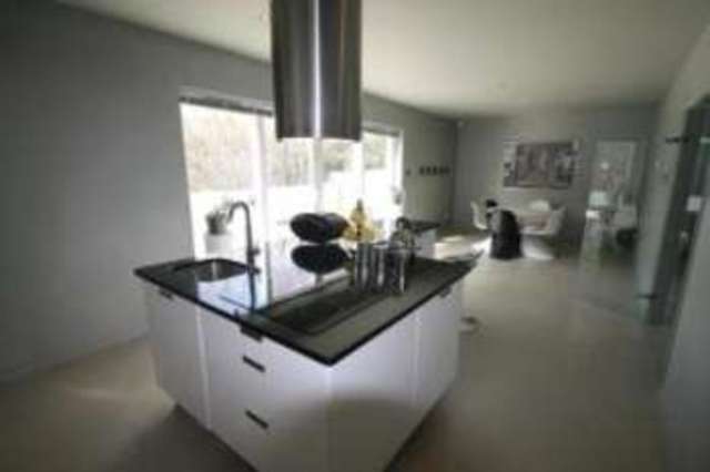  Image of 4 bedroom Detached house for sale in Braypool Lane Patcham Brighton BN1 at Patcham Brighton Patcham, BN1 8ZH