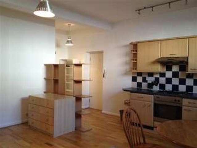  Image of Studio flat to rent in Brecknock Road London N7 at Holloway, N7 0BL