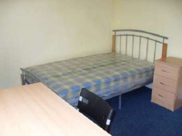  Image of 8 bedroom House Share to rent in Bristol Road Selly Oak Birmingham B29 at Selly Oak Bristol Selly Oak, B29 6NA