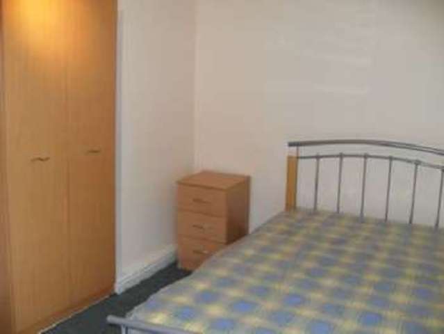 Image of 8 bedroom House Share to rent in Bristol Road Selly Oak Birmingham B29 at Selly Oak Bristol Selly Oak, B29 6NA