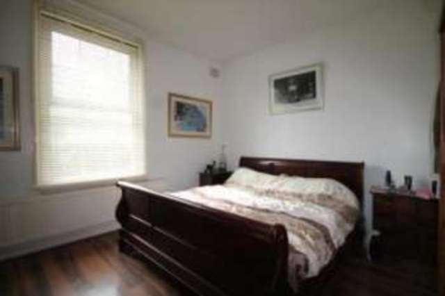  Image of 2 bedroom Flat for sale in Bromley Common Bromley BR2 at Bromley  Bromley Common, BR2 9LS