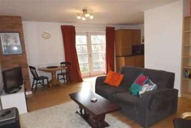  Image of 2 bedroom Flat to rent in Brooklyn Works Green Lane Sheffield S3 at Sheffield, S3 8SH