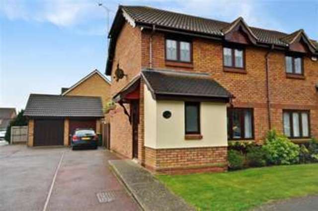  Image of 3 bedroom Semi-Detached house for sale in Brownsea Drive Wickford SS12 at Wickford Essex Wickford, SS12 9LB