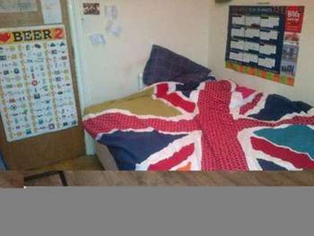  Image of 6 bedroom House Share to rent in Burford Road Nottingham NG7 at Forest Fields Bristol Forest Fields, NG7 6BB
