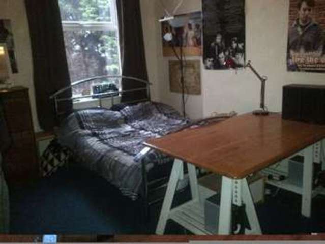  Image of 6 bedroom House Share to rent in Burford Road Nottingham NG7 at Forest Fields Bristol Forest Fields, NG7 6BB