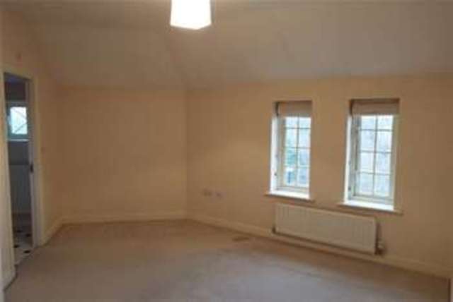  Image of 2 bedroom Mews to rent in Butts Green Westbrook Warrington WA5 at Warrington, WA5 7XT