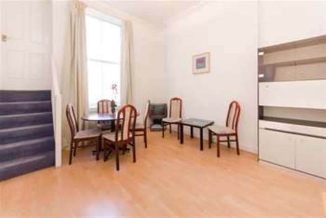  Image of 2 bedroom Flat to rent in Cambridge Gardens London W10 at London, W10 5UB