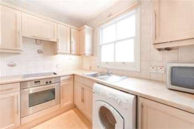  Image of 2 bedroom Flat to rent in Cambridge Gardens London W10 at London, W10 5UB