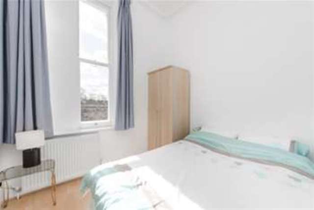  Image of 2 bedroom Flat to rent in Cambridge Gardens London W10 at London, W10 5UB