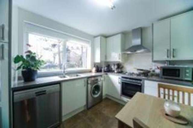  Image of 2 bedroom Flat for sale in Copers Cope Road Beckenham BR3 at 18 Copers Cope Road Beckenham Beckenham, BR3 1NB
